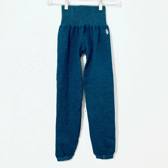 Free People Movement Good Karma High Rise Crop Leggings (Bluegrass) - Picture 2 of 6